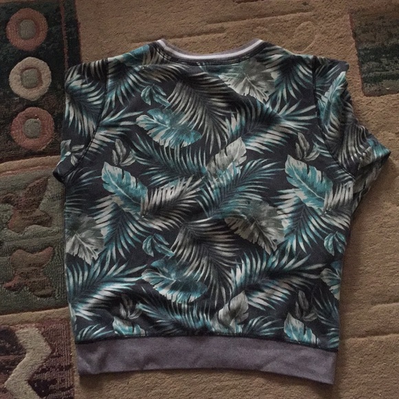 Long sleeve pull-over - Picture 2 of 2